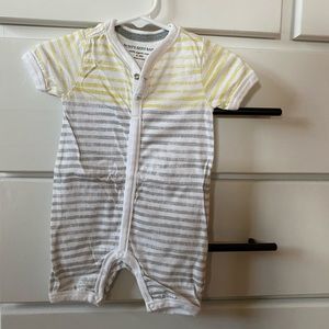 TWO PIECES | unworn Burt’s Bees Baby short outfits